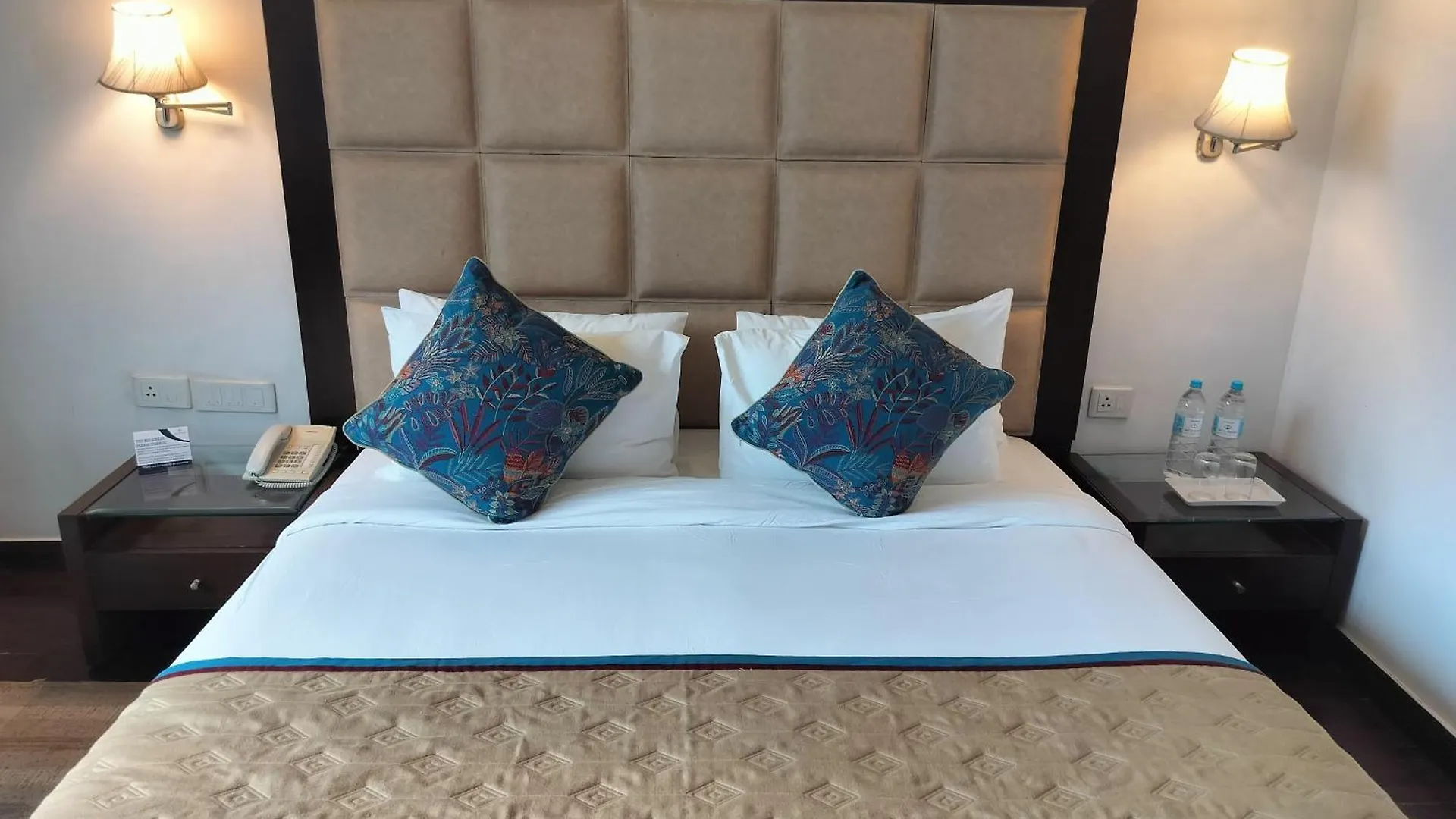Bel-La Monde Hotel Nh8 At 6Km From Igi Airport Delhi New Delhi 4*,