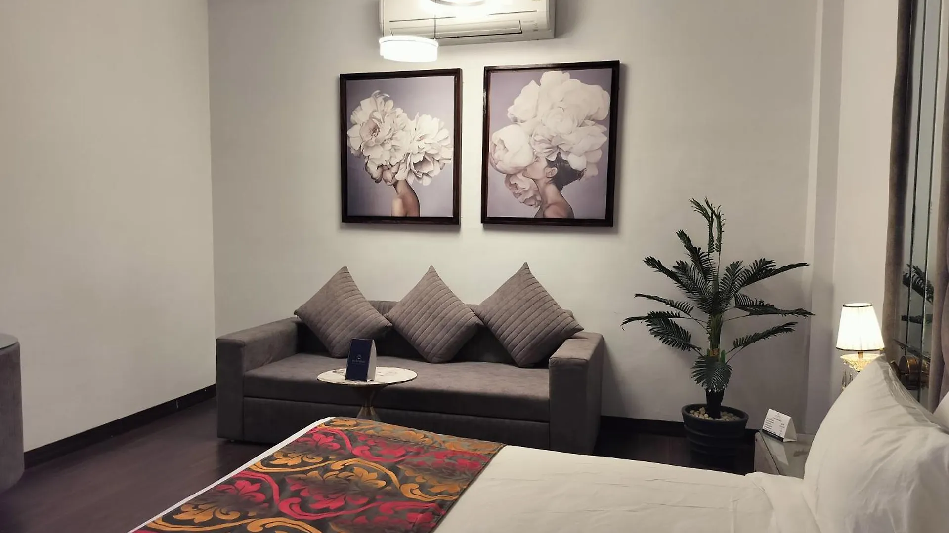 Bel-La Monde Hotel Nh8 At 6Km From Igi Airport Delhi New Delhi 4*,  India