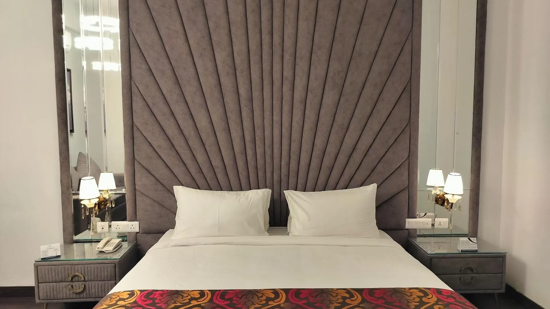 Bel-La Monde Hotel Nh8 At 6Km From Igi Airport Delhi New Delhi India