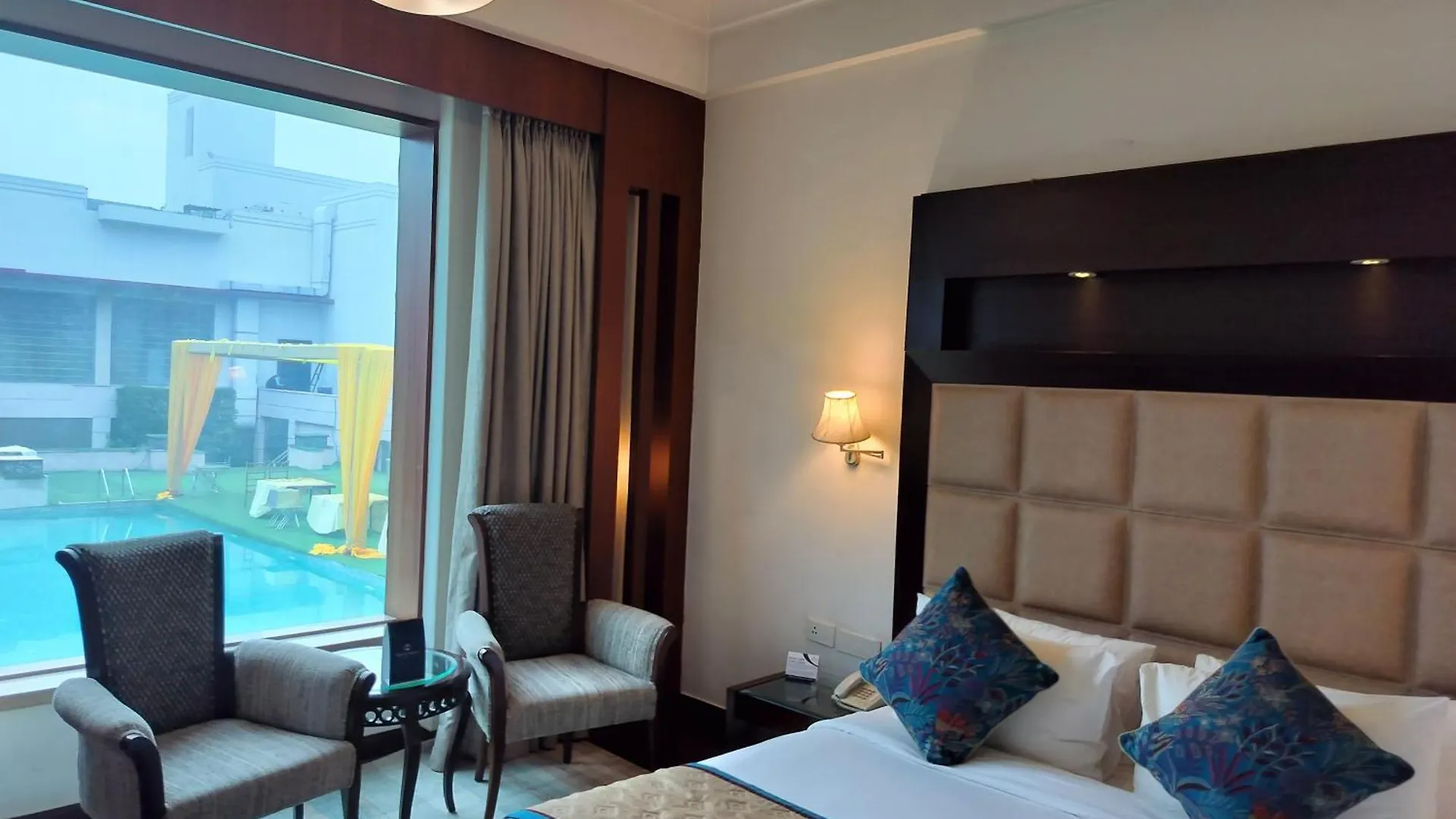 Bel-La Monde Hotel Nh8 At 6Km From Igi Airport Delhi New Delhi 4*,