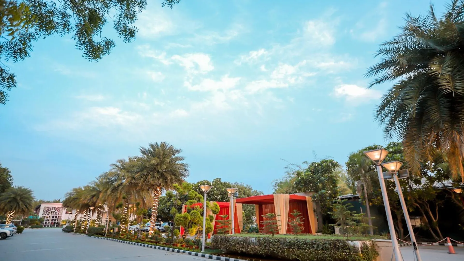 Bel-La Monde Hotel Nh8 At 6Km From Igi Airport Delhi New Delhi